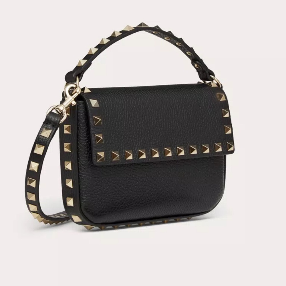 Valentino Rockstud grainy calfskin pouch.